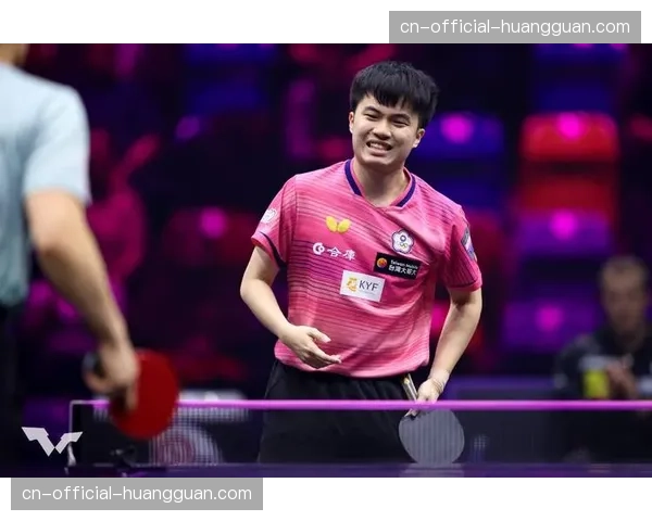 赛场“鹰眼”首次介入发球判罚,判定林昀儒发球违例 赛场“鹰眼”首次介入发球判罚,判定林昀儒发球违例